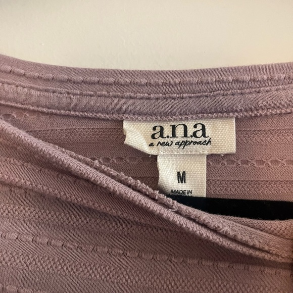 Blush long sleeve - Picture 2 of 2